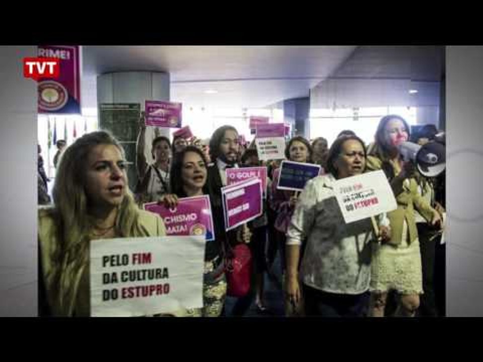 Mulheres fazem ato no Congresso pelo fim da cultura do estupro
