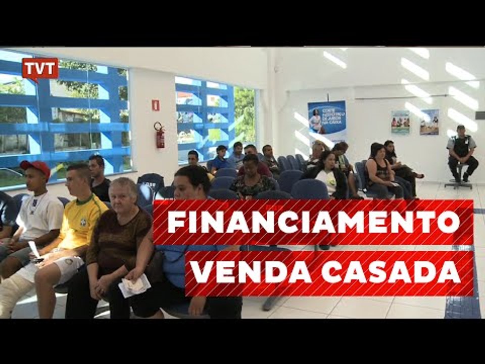 Venda casada nos bancos é abusiva e deve ser denunciada