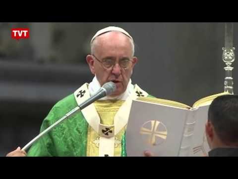 Papa pede tolerância para homossexuais e divorciados