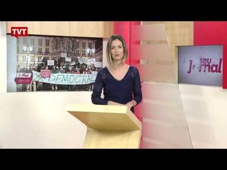 Bolsonaro é escrachado pelo Levante Popular da Juventude