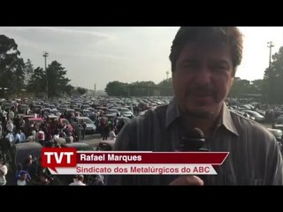 Télécharger la video: Trabalhadores na Ford paralisam produção por 24 horas