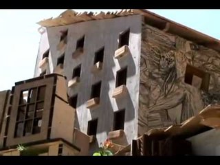 Intervenção artística no MASP desperta a curiosidade de paulistas e visitantes