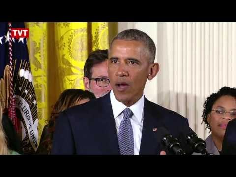 Emocionado, Obama anuncia restrições de venda de armas nos EUA