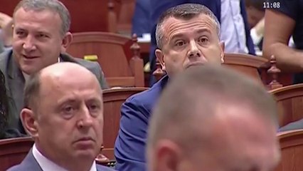 360Grade - Klesta - Teatri: Basha - Po I vini flaken parlamentit