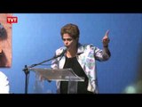 Contra impeachment, Dilma diz que vai usar armas da constituição