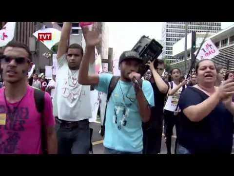 Alunos, professores e jornalistas de SP são agredidos por PM em SP