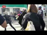 Estudante da USP leva soco e rasteira de policiais em manifestação