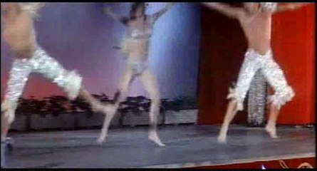 Video herunterladen: Pesci D'oro E Bikini D'argento EROT.ICO VINTAGE con Maria Grazia Buccella e Rossella Como 2T