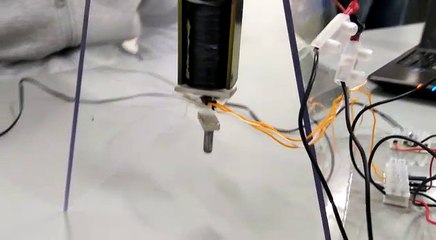 Levitador Magnético controlado por Arduino no ISCA Faculdades