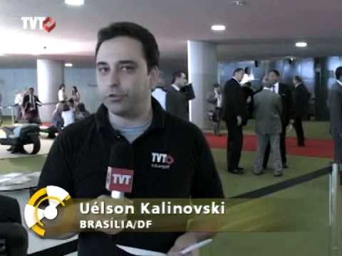 Congresso Nacional devolve mandatos a deputados cassados na ditadura