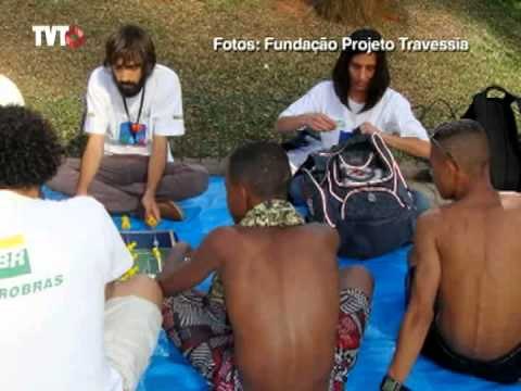 Educação na rua beneficia crianças e adolescentes em São Paulo