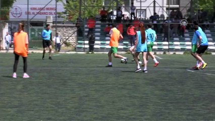 Toplumsal cinsiyet eşitliliğine futbol maçı ile dikkat çektiler - KIRKLARELİ