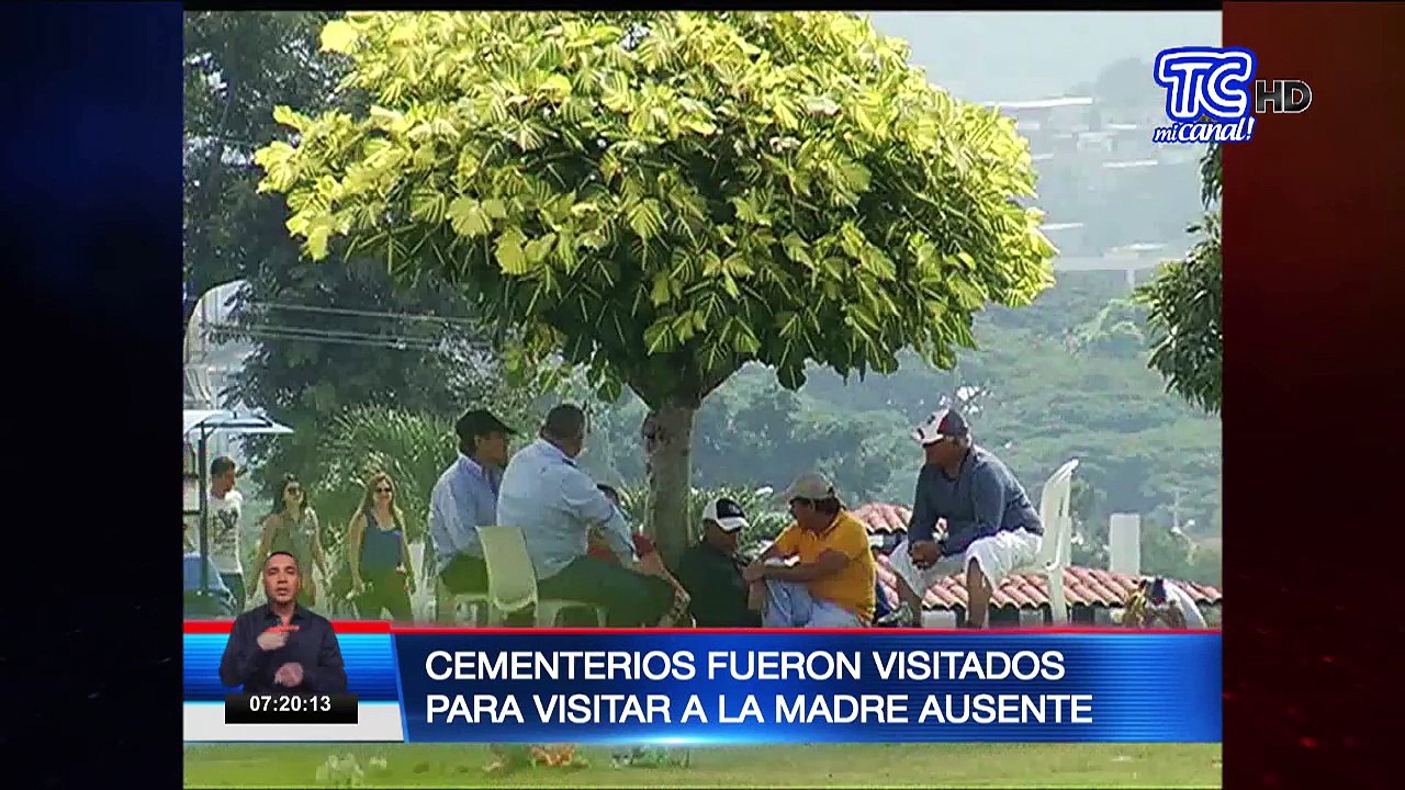 Masiva concurrencia a cementerios para visitar a la madre ausente