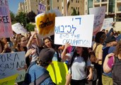 Protesters Gather at US Embassy in Jerusalem on Day of Violence