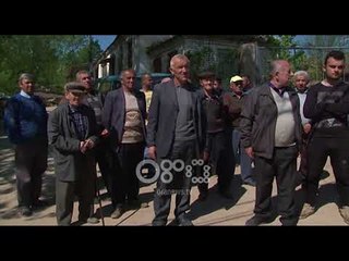 Ora News - Mungesa e infrastrukturës dhe shërbimeve, protesta në Korçë e Elbasan