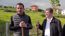 Ora News - Ish-presidenti Topi i bashkohet nismës se mbjelljes së pemëve në Tiranë