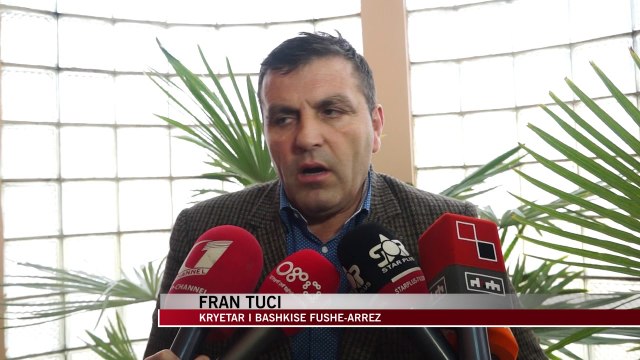 Fushë Arrëz, rrëshqitja e tokës rrezikon banesat - News, Lajme - Vizion Plus