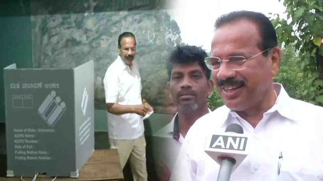 Karnataka Election: BJP leader DV Sadananda Gowda casts vote in Puttur | OneIndia News