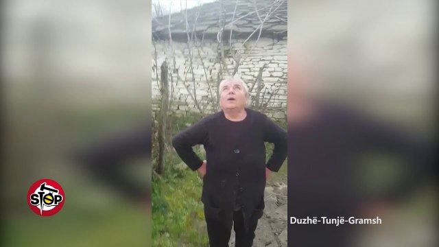 Stop - Duzhë-Tunjë-Gramsh 36 vjecari rrëfen historinë e shtyllës “vërsnike”.