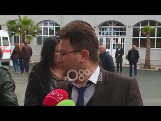 Ora News - Shpërthimi në servis, Gentian Hoxha do të njihet me masën e sigurisë në spital