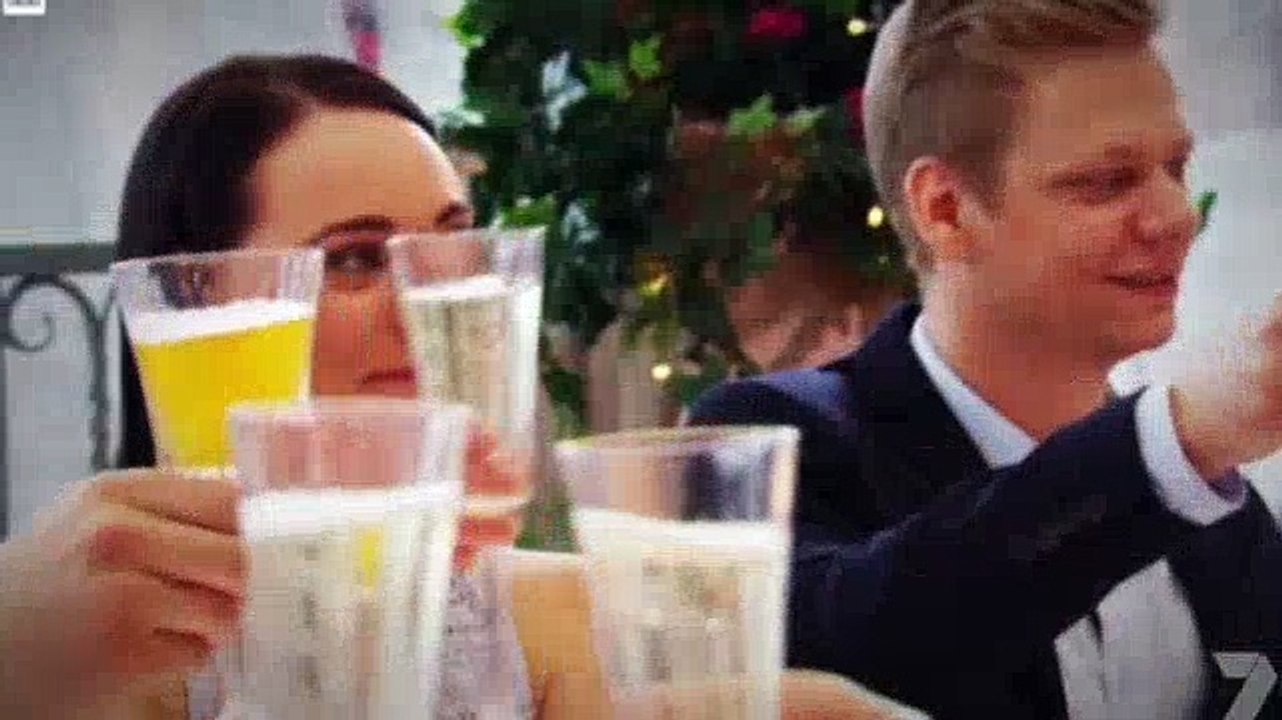 My Kitchen Rules S08E38 - Super Dinner Parties Court & Duncan (VIC)