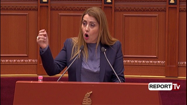 Report TV - Manastirliu:Skema e re e ndihmės ekonomike i dha mbi 10 mijė familjeve tė reja