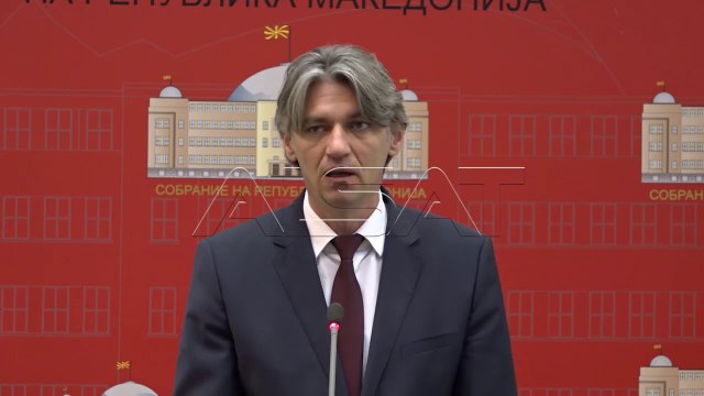 Села и Гаши ги отфрлаат наводите дека не гласале ЗА за Законот за јазиците