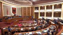 Erjon Braçe “detyron” Kuvendin 1 minutë heshtje për Gërdecin