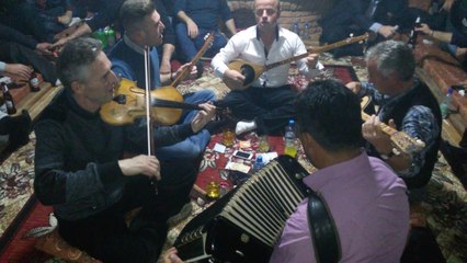 Ne Oden e Naim Bazes - Ali grabovci me grup