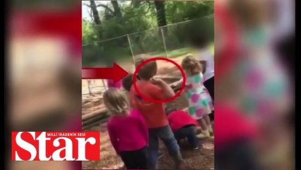 Skandal görüntüler ortaya çıktı!; 4 yaşındaki çocuğu taşlattı