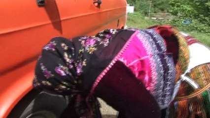 Deniz kazasında kaybettiği eşinden yadigar kalan minibüsle 18 yıldır dolmuşçuluk yapıyor