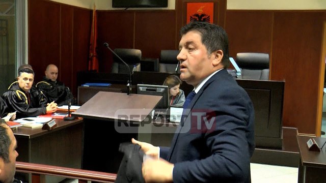 Report TV - Pamjet brënda gjykatës të kreut të Bashkisë Lezhë Fran Frrokaj, i hiqen prangat