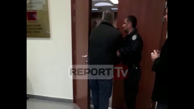 Report TV - Trafiku Shqipëri-SHBA, dalin para gjykatës 39 të arrestuarit