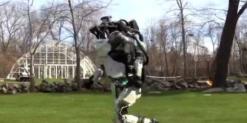 ABD'li Şirketin Ürettiği İnsansı Robot Doğada Koşabiliyor