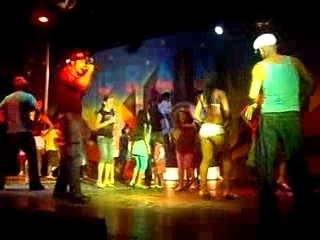 Leaning mexican dances