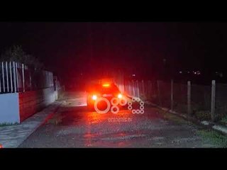 Ora News - Fran Frrokajt "i ngrihet" firma e kryebashkiakut, banesa dy katëshe i ruhet me policë