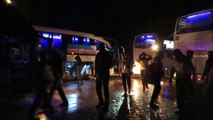 Suriye'de rejim ablukasından zorunlu tahliyeler sürüyor