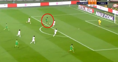 Bursaspor'un Eski Futbolcusu Bakambu, Çin'de Takımını İpten Aldı