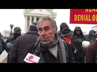 Protestë kundër vizitës së Kociasit në Shkup