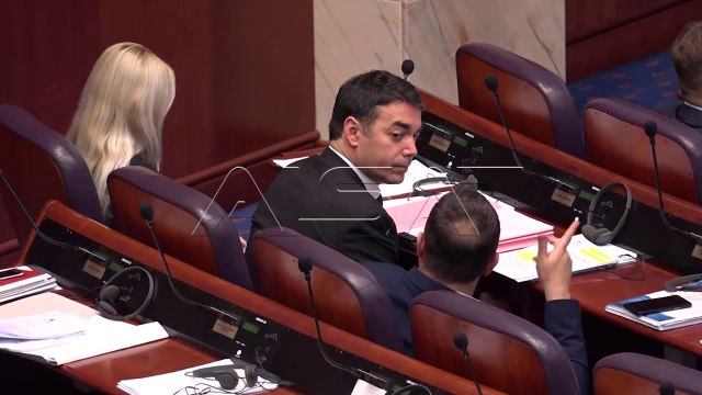 Иванов останува на ставот за Законот за јазиците