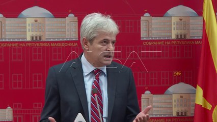 Заев-Коѕијас: Време е за лидерски одлуки и за компромис