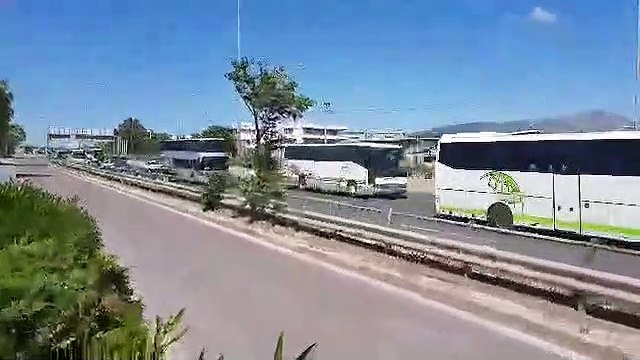 Newsbomb.gr Η είσοδος των οπαδών του ΠΑΟΚ στην Αθήνα