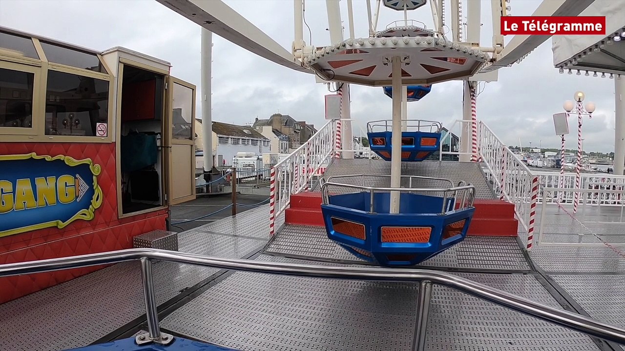 Concarneau. La Ville Close et le centre-ville vus de 40 m de haut