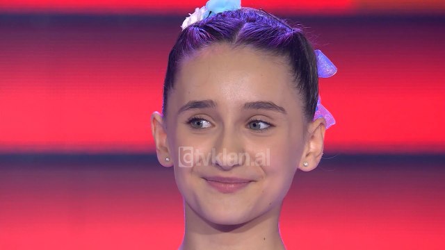 Virtuozet - Rachele Laro (Balet) - Variation 2 nga Swan Lake (Nata 7)