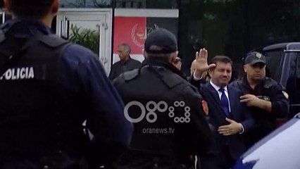 Ora News: 30 zyrtarë në hetim për tjetërsimin e pronave në Durrës