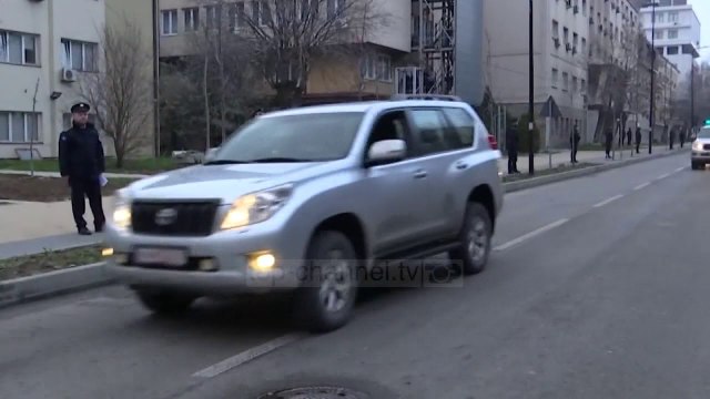 Tensionohet veriu i Kosovës - Top Channel Albania - News - Lajme