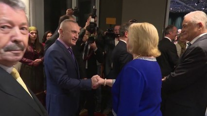 360° Gradë - Ambasadorja Greke Ju Hapëm Dyert, Presim Miqësi Të Sinqertë