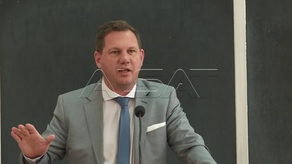 EVN ndanë bursa për studentët e fakultetit elektroteknik