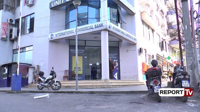 Report TV - Grabiten rreth 7 milion lekë në Tiranë, në zonën e quajtur Komuna e Parisit