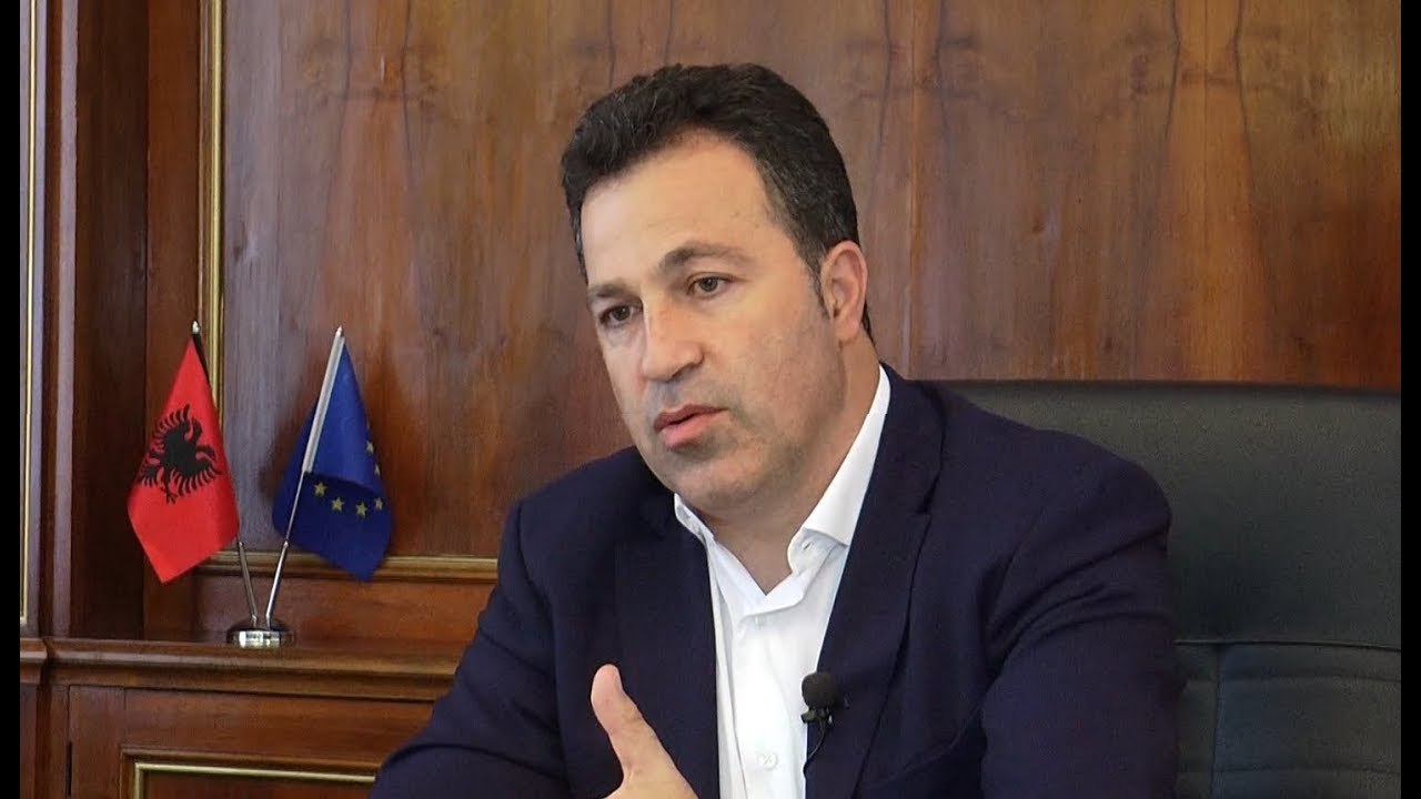 Report TV - Siguria ushqimore, intervistë me Ministrin e Bujqësisë Niko Peleshi